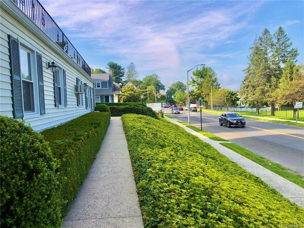 102 Broadway - Photo 1