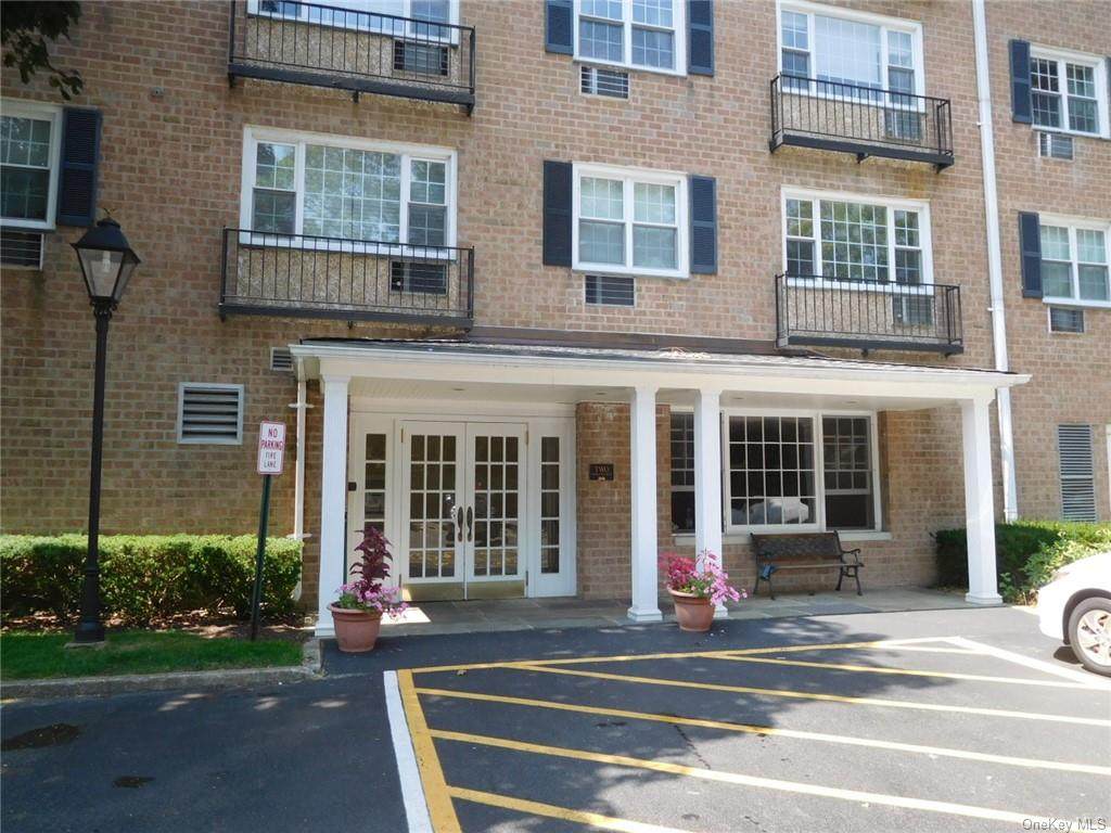 2 Consulate Drive - Photo 1