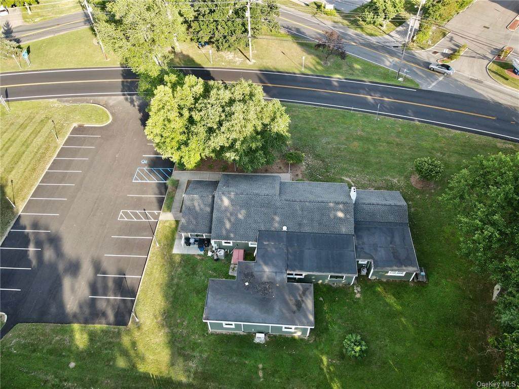 314 Quassaick Avenue - Photo 1