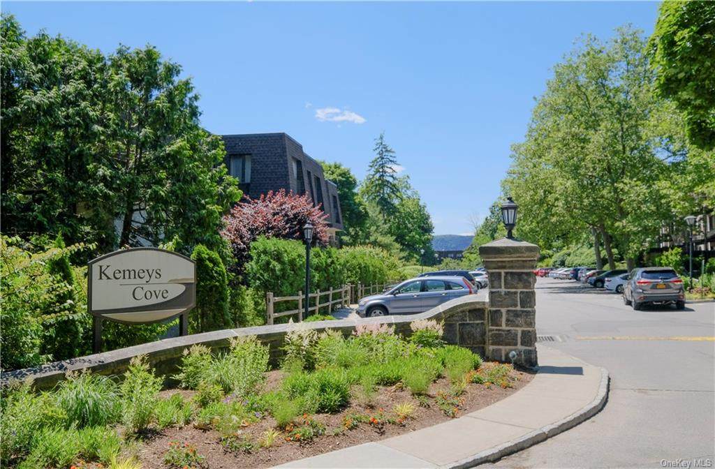 606 Kemeys Cove - Photo 1