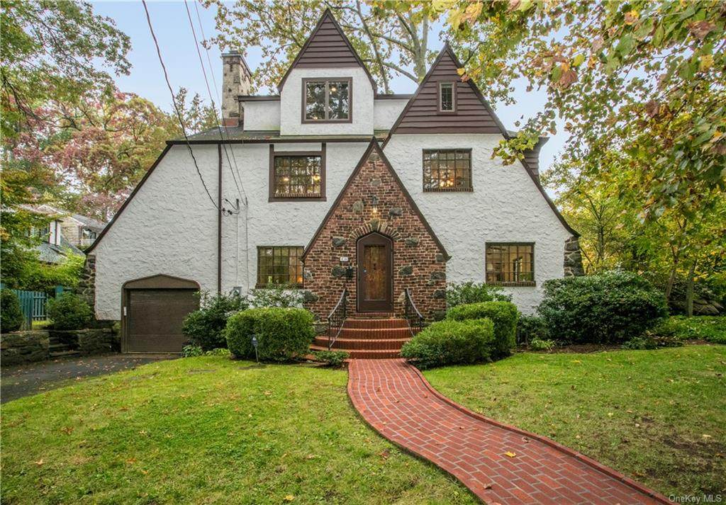 16 Devon Road - Photo 1