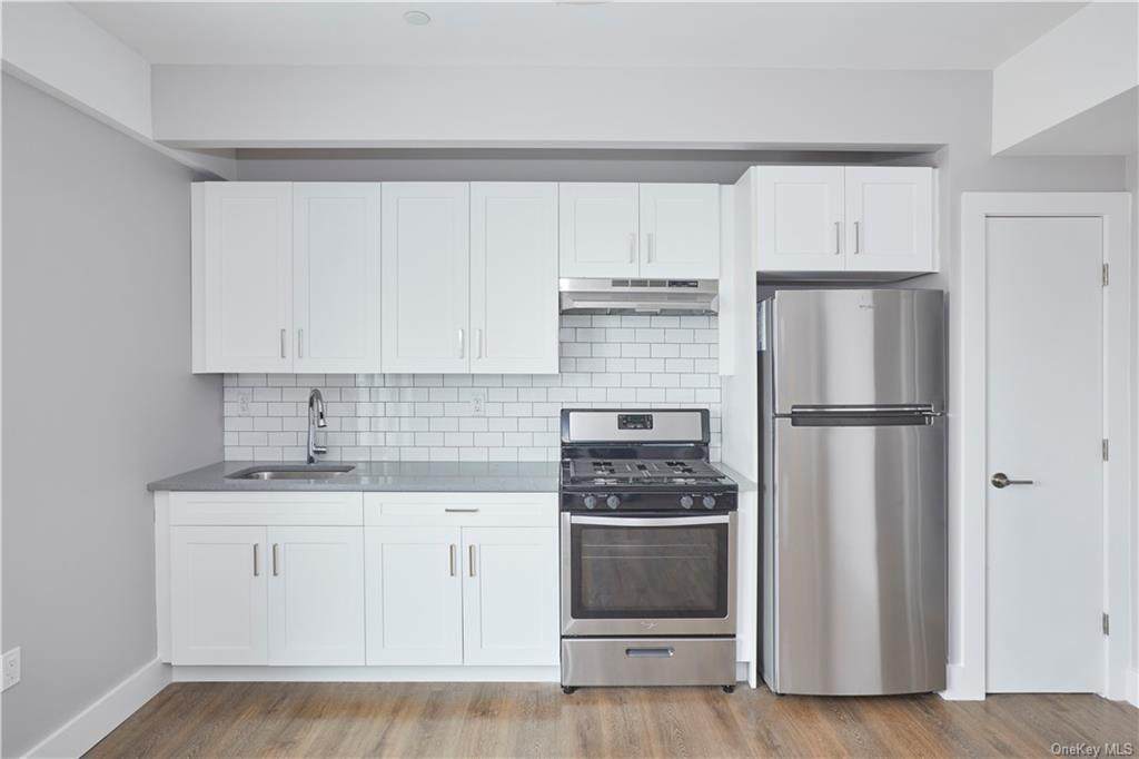 1012 Kelly Street - Photo 1
