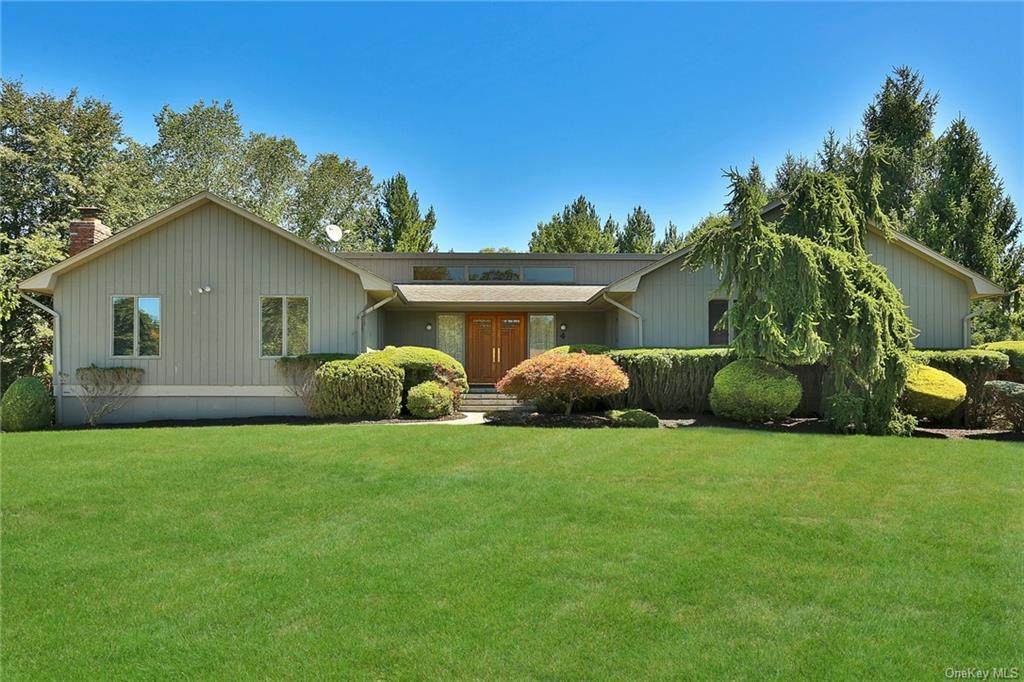 4 Inverness Drive - Photo 1