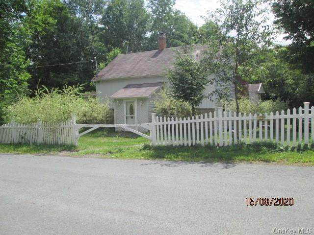 233 Strong Road - Photo 1