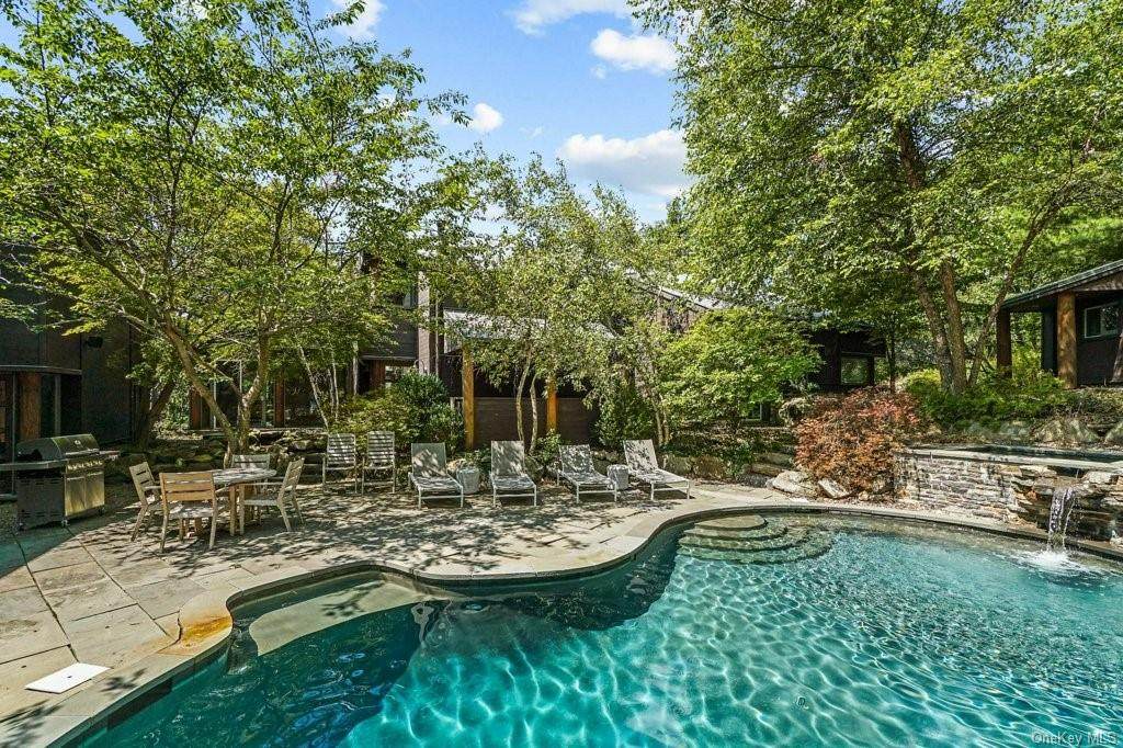 20 Nova Drive - Photo 1