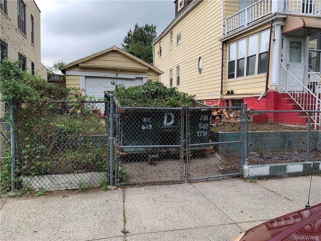 4021 Gunther Avenue - Photo 1