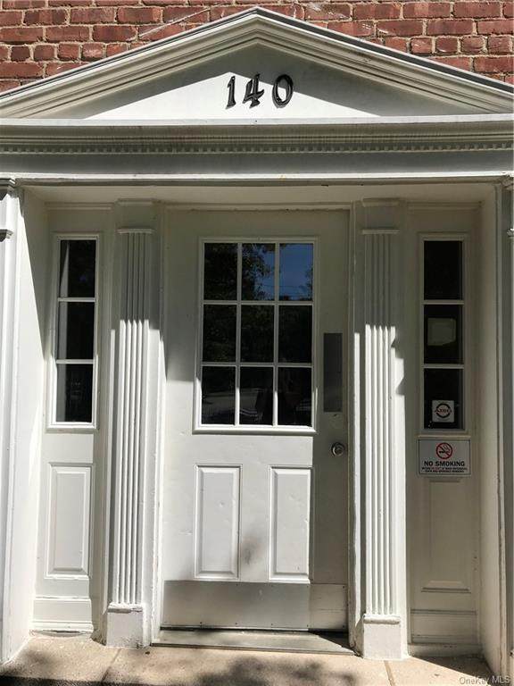 140 Ravine Avenue - Photo 1