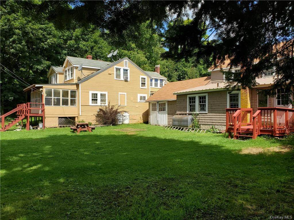 24 Guymard Turnpike - Photo 1