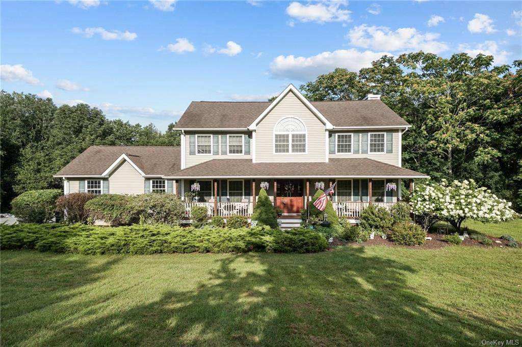 141 Dawn Drive - Photo 1
