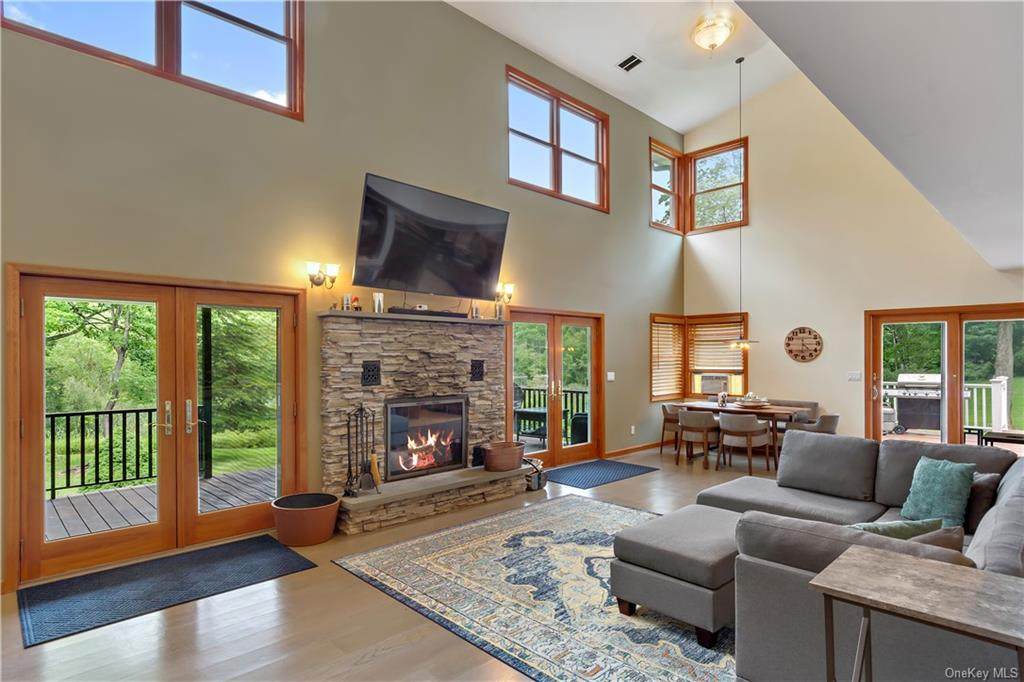 15 Fenwood Drive - Photo 1