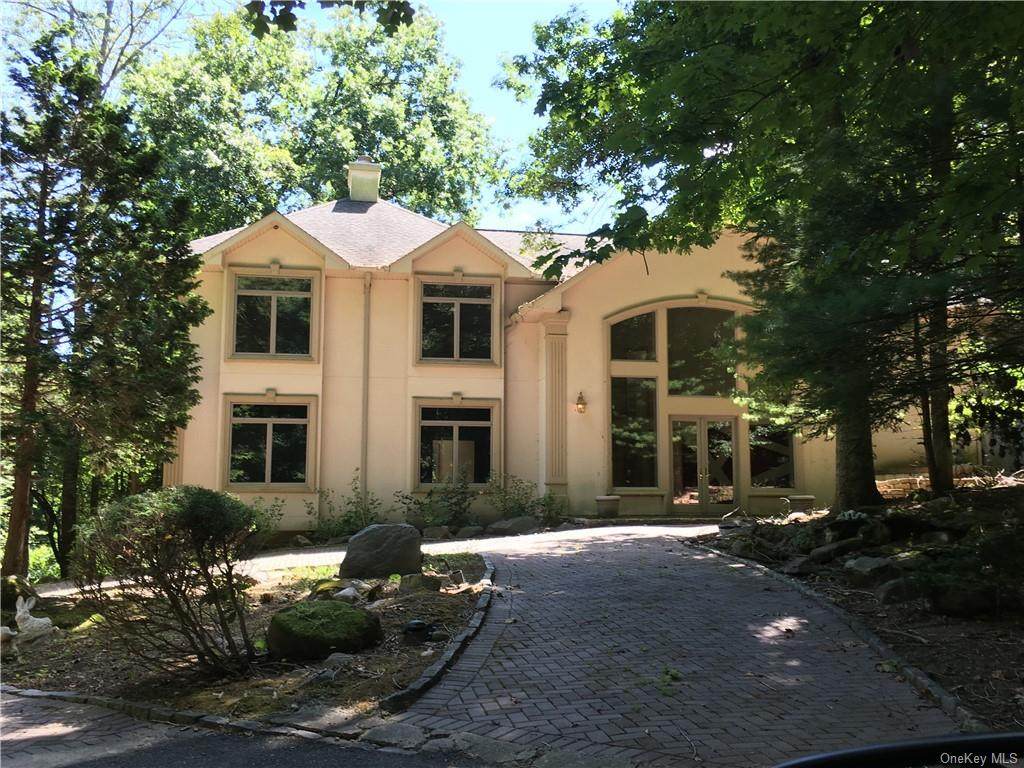 27 Sky Meadow Road - Photo 1