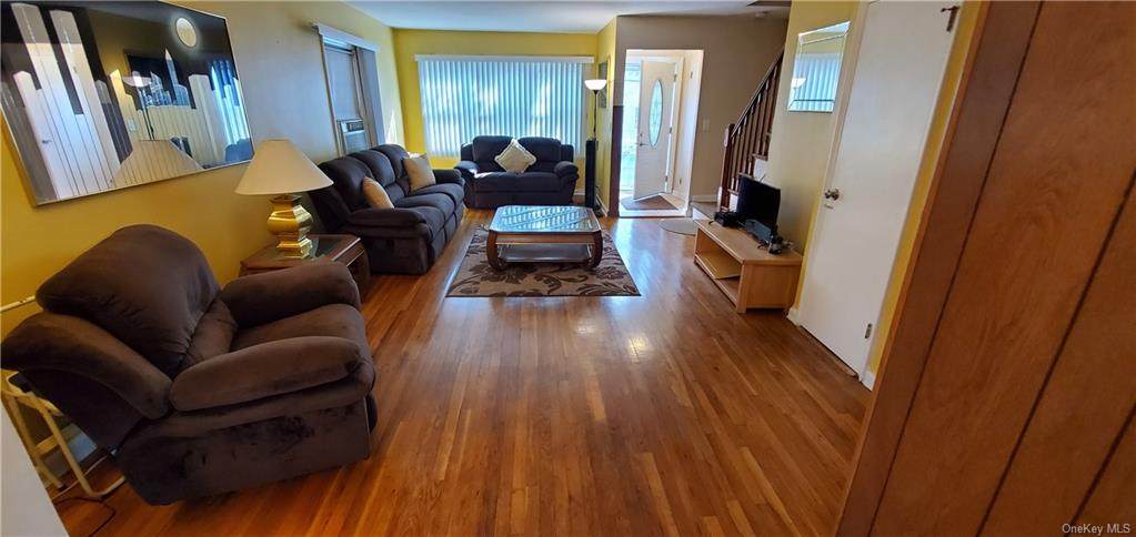 61 Fortfield Avenue - Photo 1
