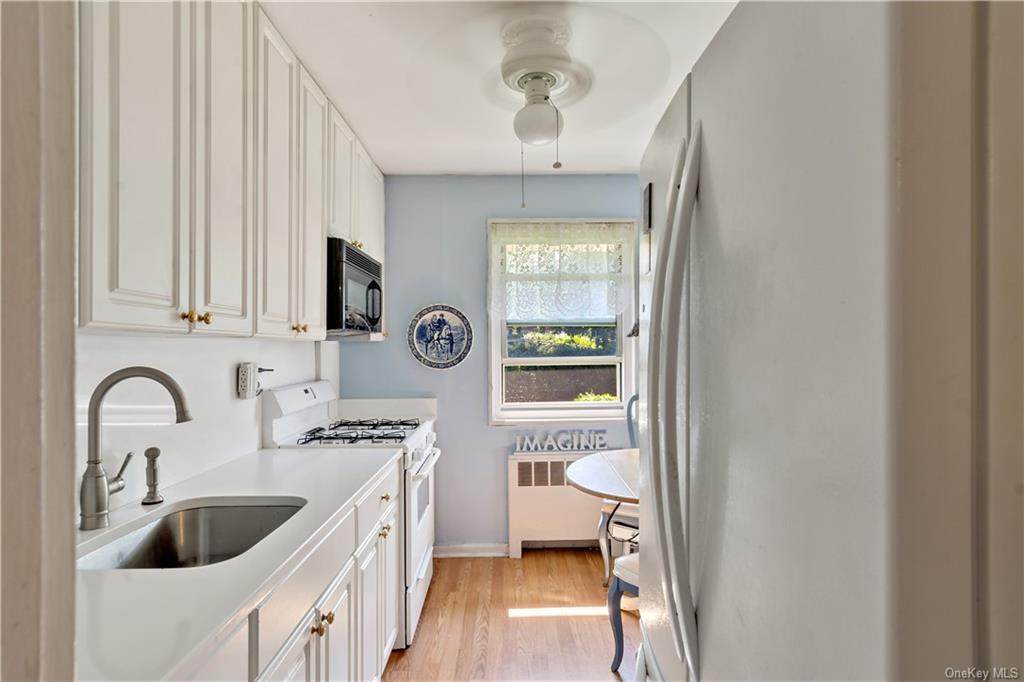48 Dehaven Drive - Photo 1