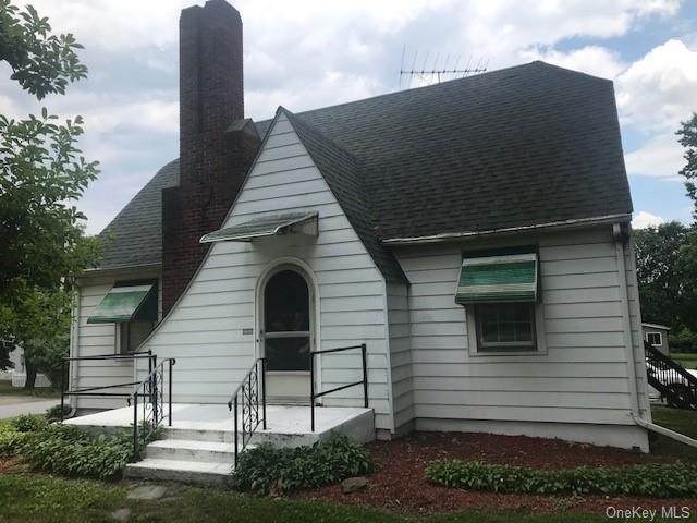 195 Windsor Highway - Photo 1
