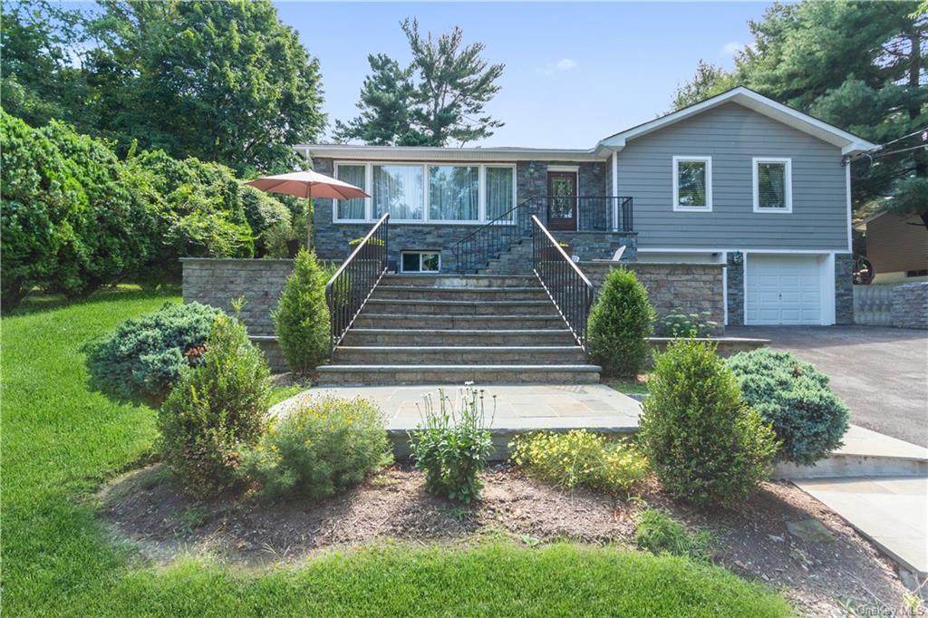11 Bradley Avenue - Photo 1