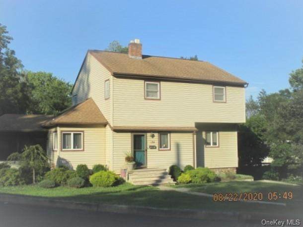 18 Foxwood Road - Photo 1