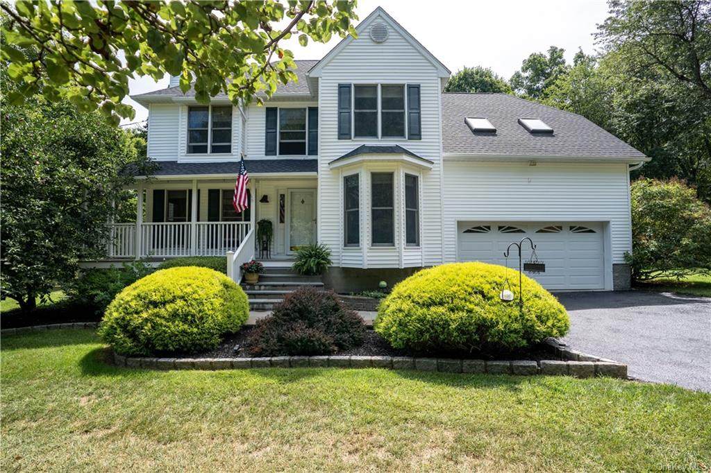 7 Robinson Garden Drive - Photo 1