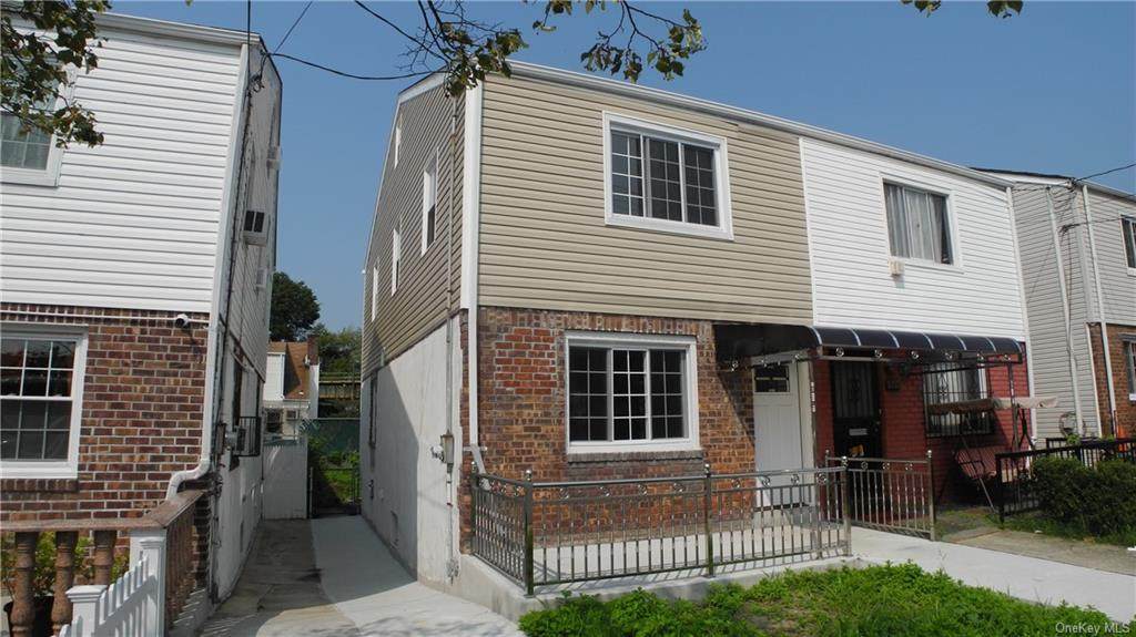 2723 Young Avenue - Photo 1
