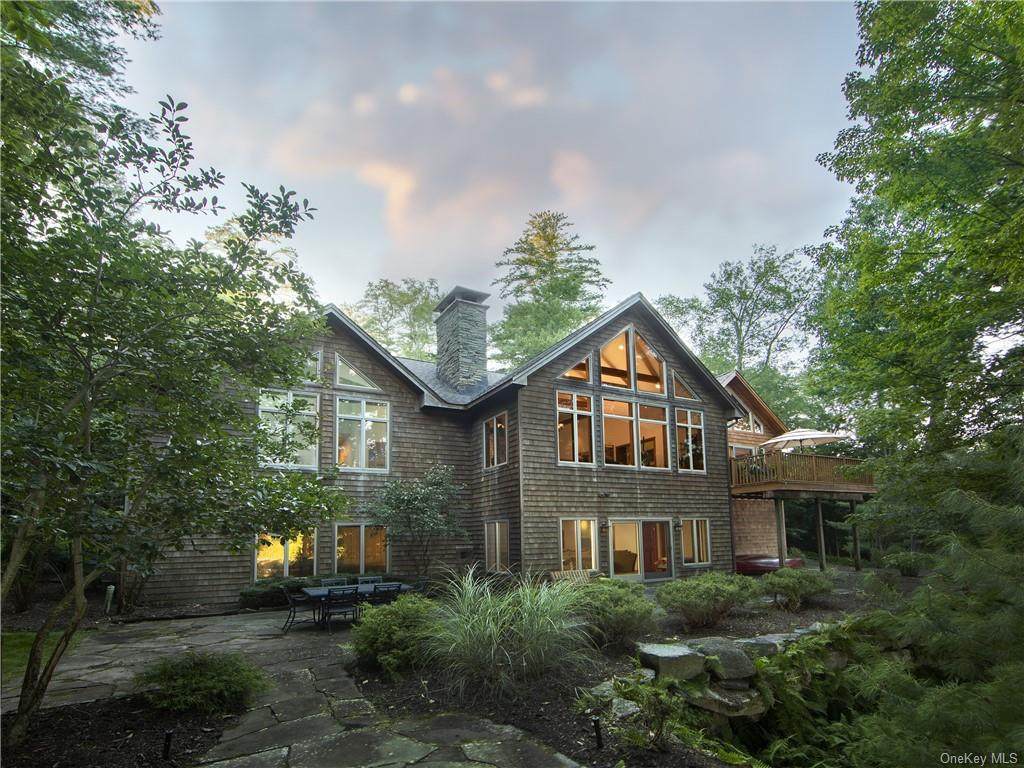 201 Sunset Point - Photo 1