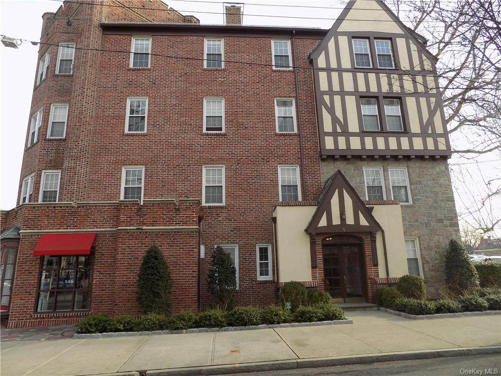 One Cedar Street - Photo 1