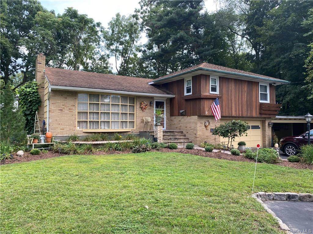 6 Columbus Lane - Photo 1