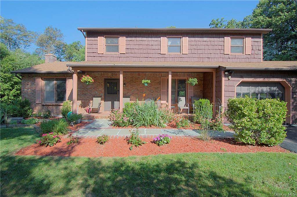 21 Dogwood Road - Photo 1