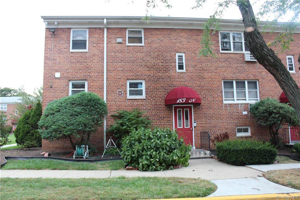183 Drake Avenue - Photo 1