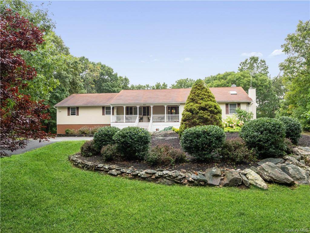 527 Pleasant Ridge Road - Photo 1