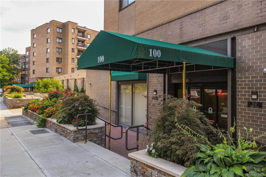 100 Hartsdale Avenue - Photo 1