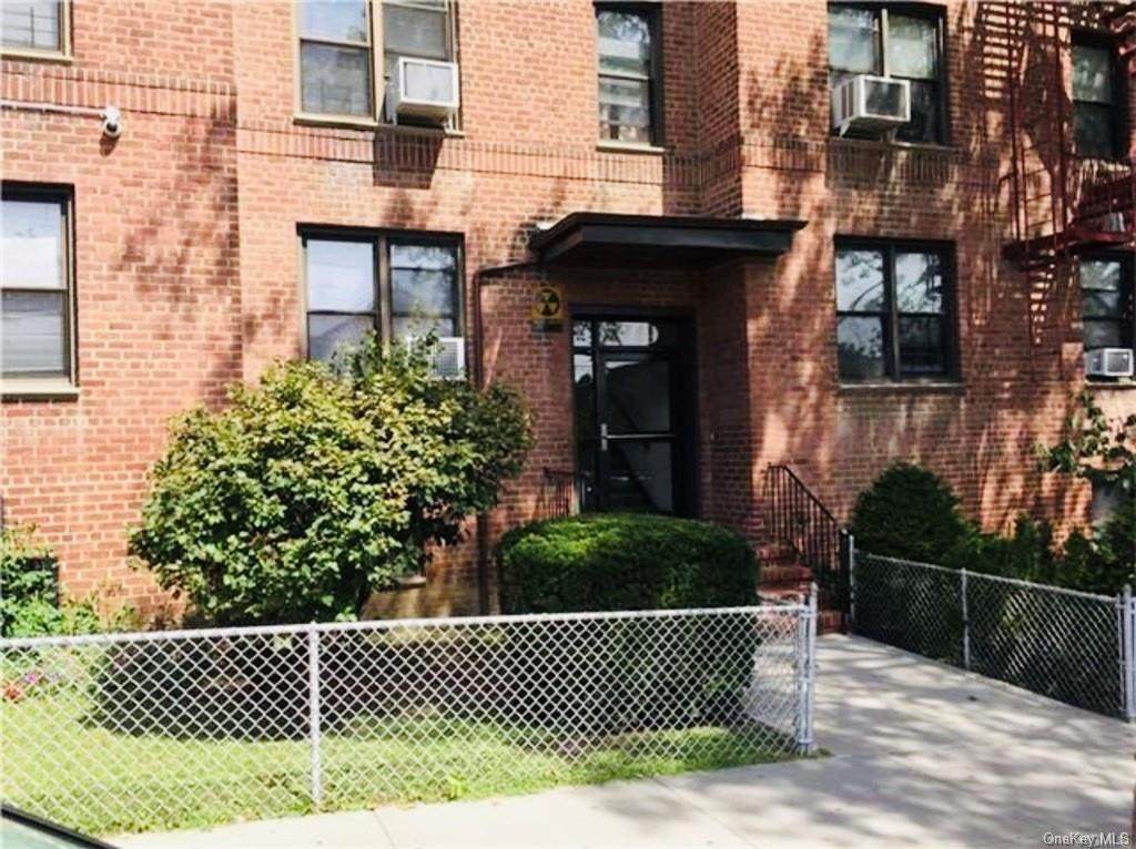 749 231 St - Photo 1