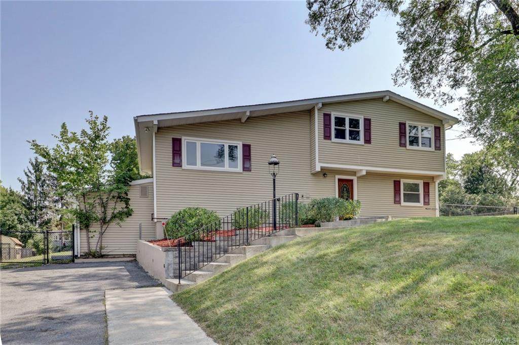 5 Evergreen Lane - Photo 1