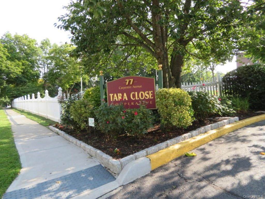 77 Carpenter Avenue - Photo 1