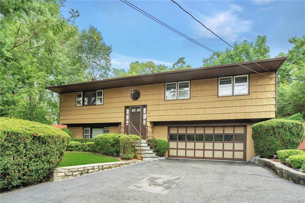87 Bradley Avenue - Photo 1
