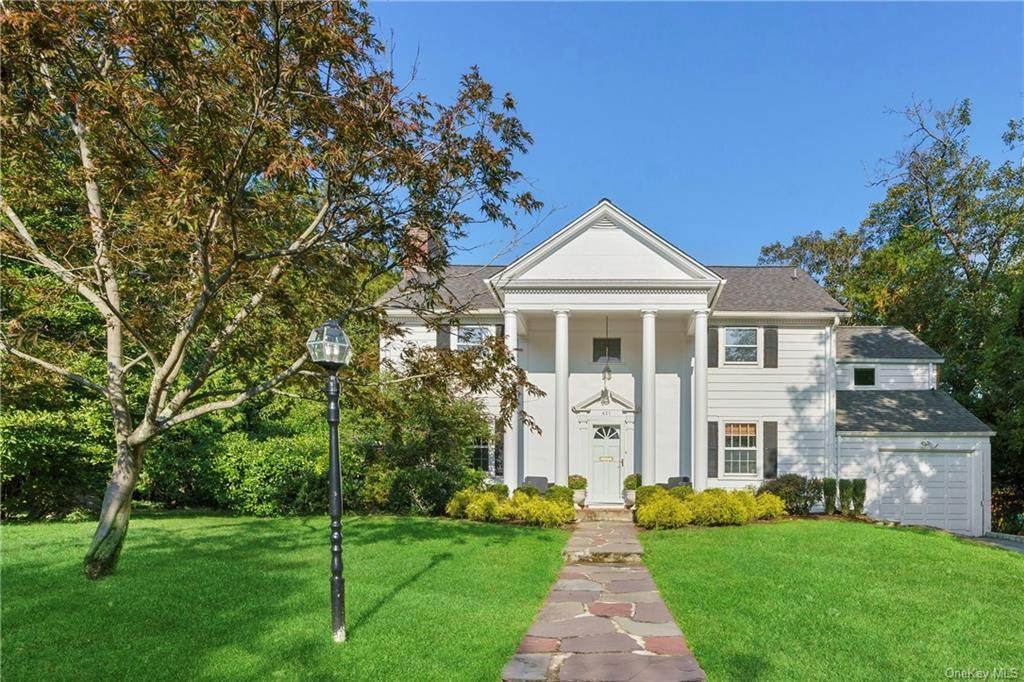 621 Fairway Avenue - Photo 1