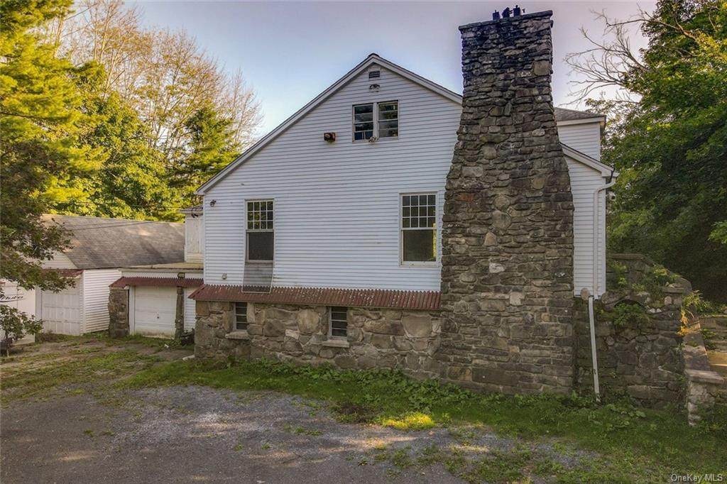 941 Mt Hope Road - Photo 1