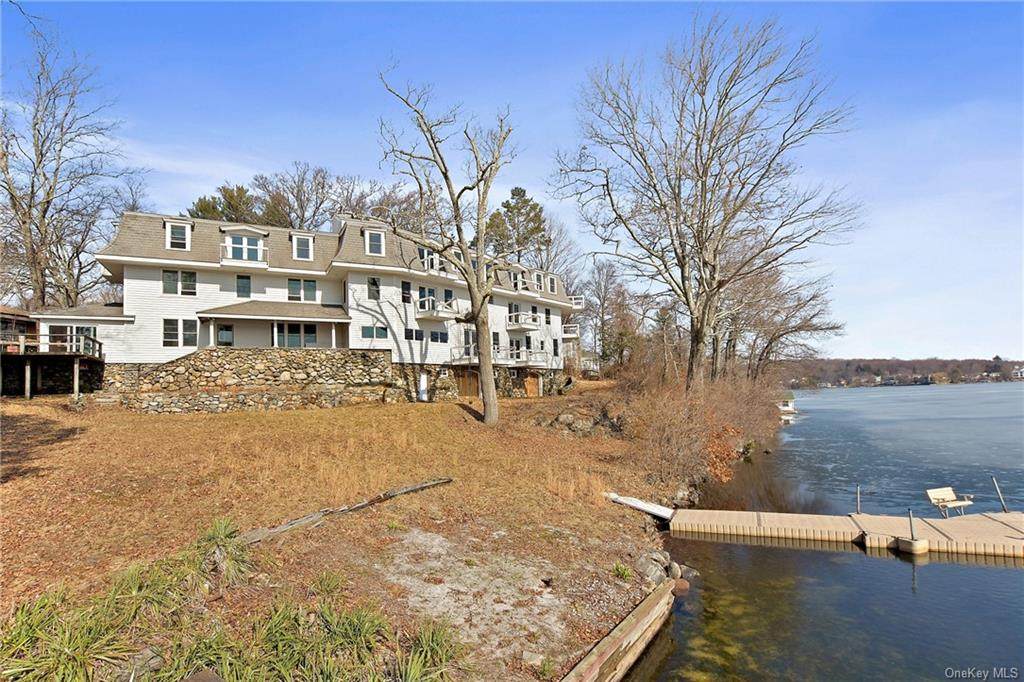 252 Lake Boulevard - Photo 1