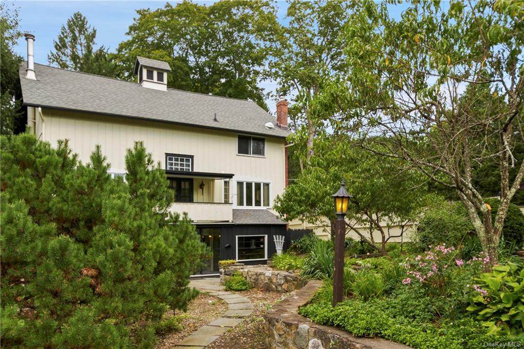 685 Titicus Road - Photo 1