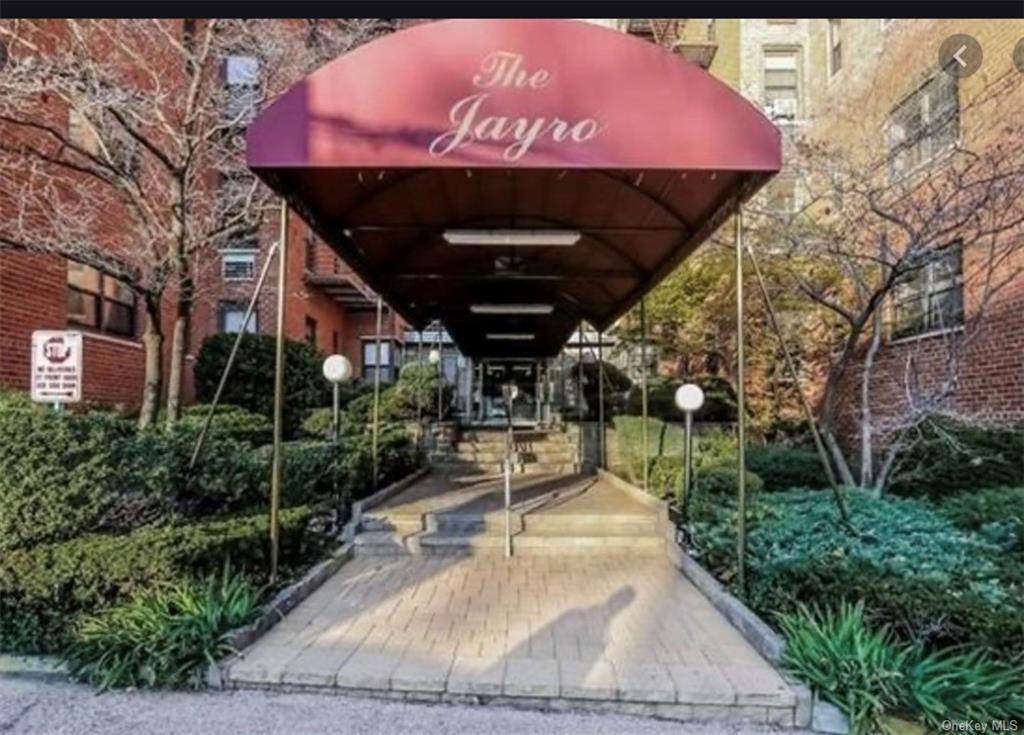 555 Bronx River Road - Photo 1