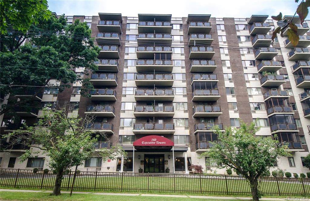 160 Academy Street - Photo 1