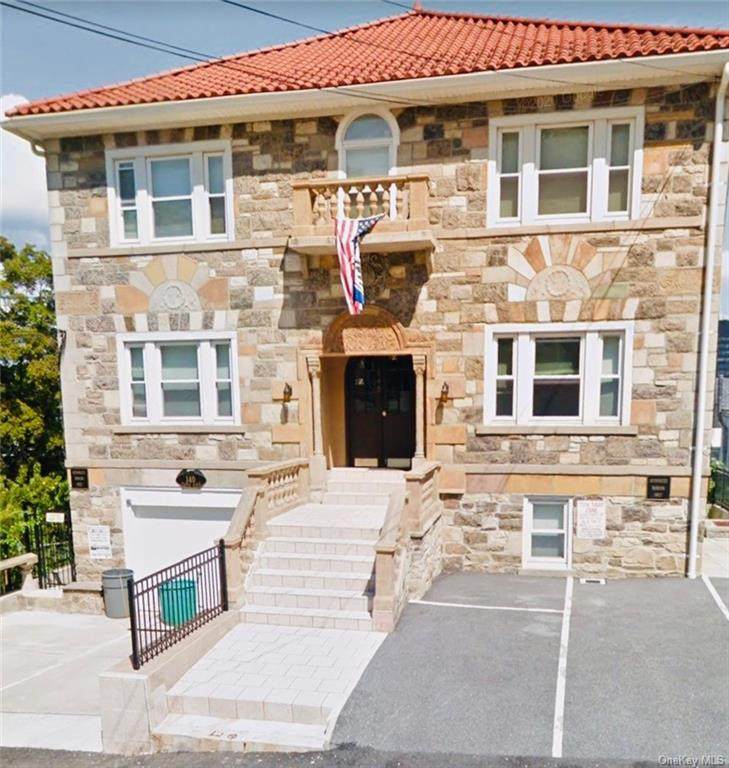 140 Harding Avenue - Photo 1