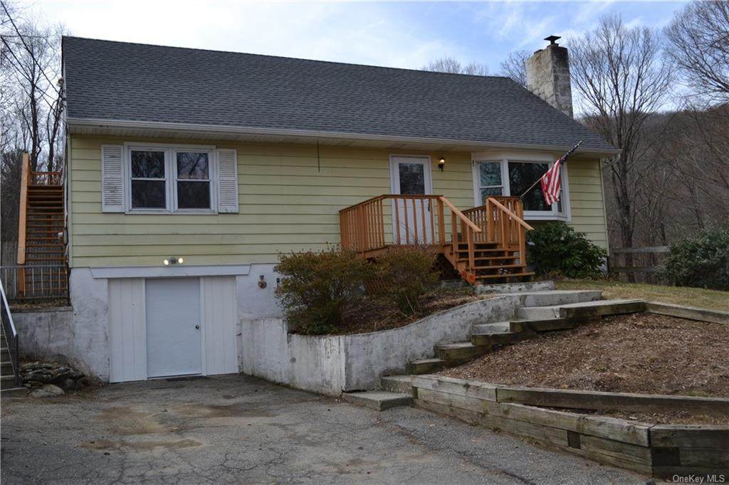 19 Stanley Drive - Photo 1
