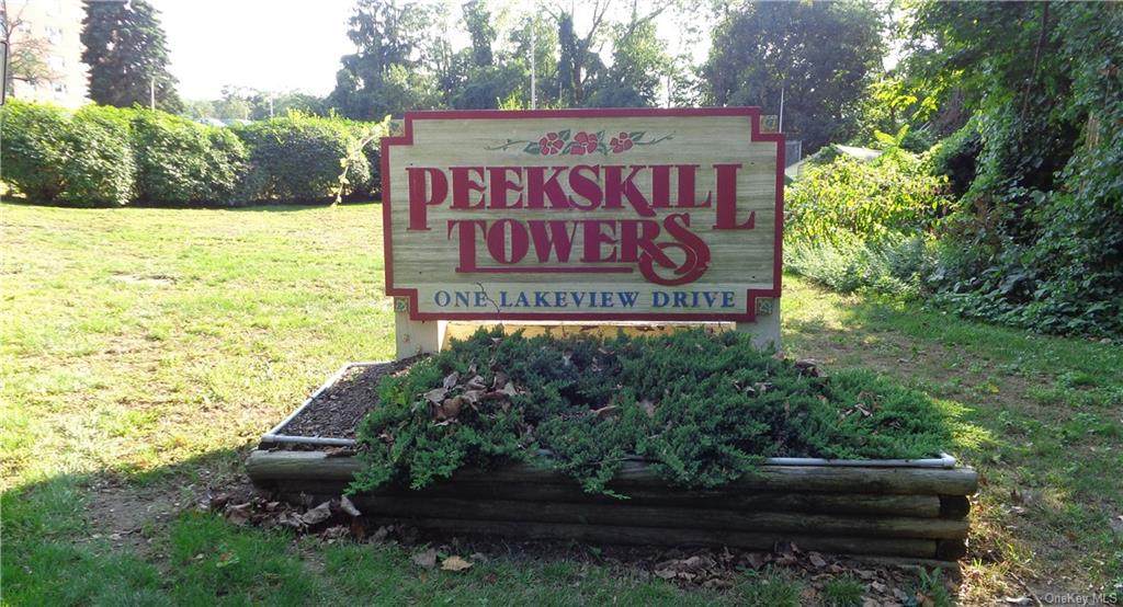 1 Lakeview - Photo 1