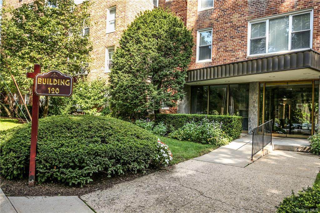 120 Dehaven Drive - Photo 1