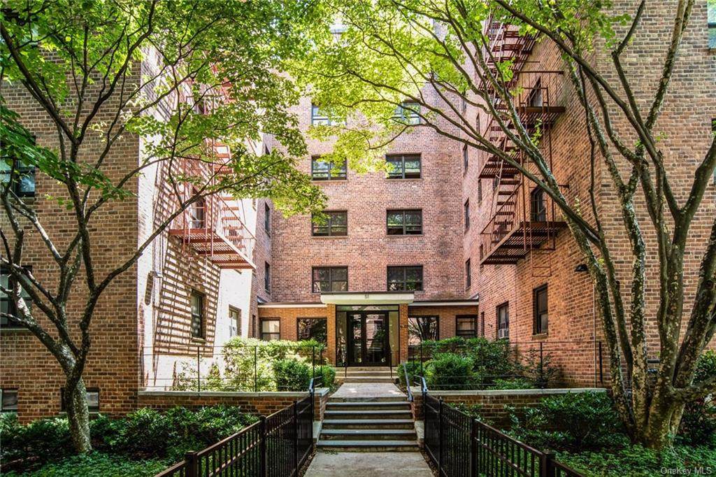 51 White Oak Street - Photo 1