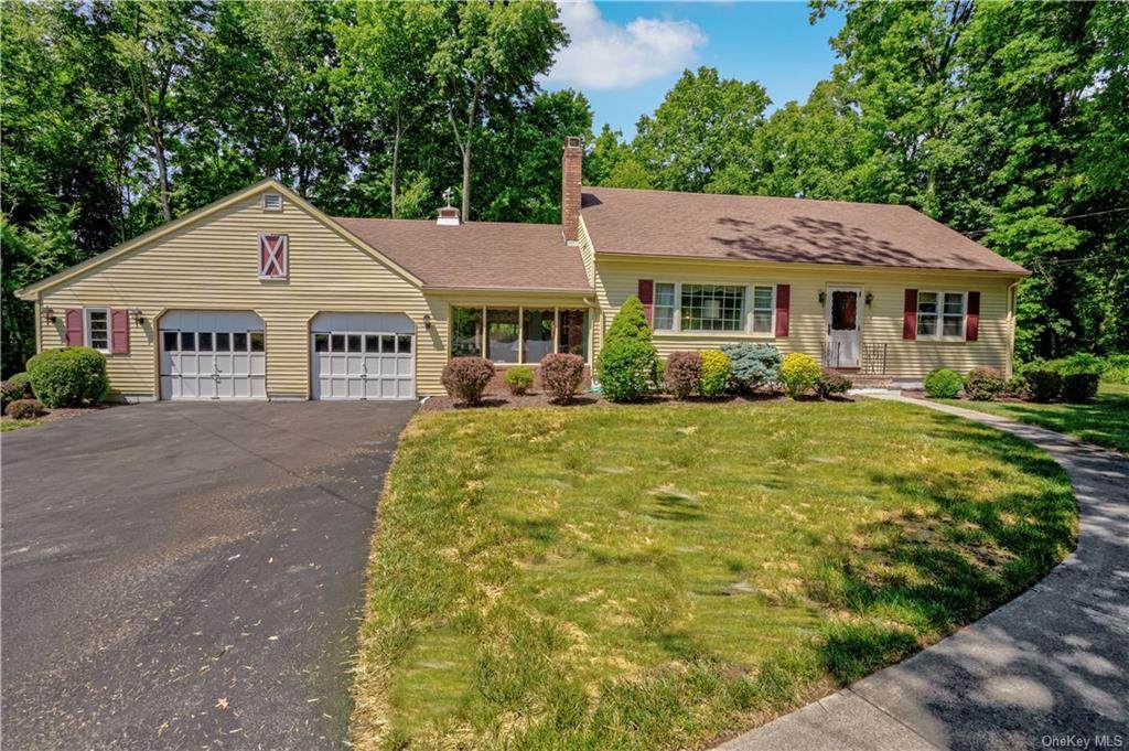11 Carmen Drive - Photo 1