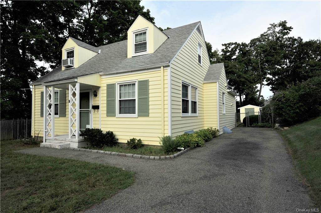 5 Watson Avenue - Photo 1