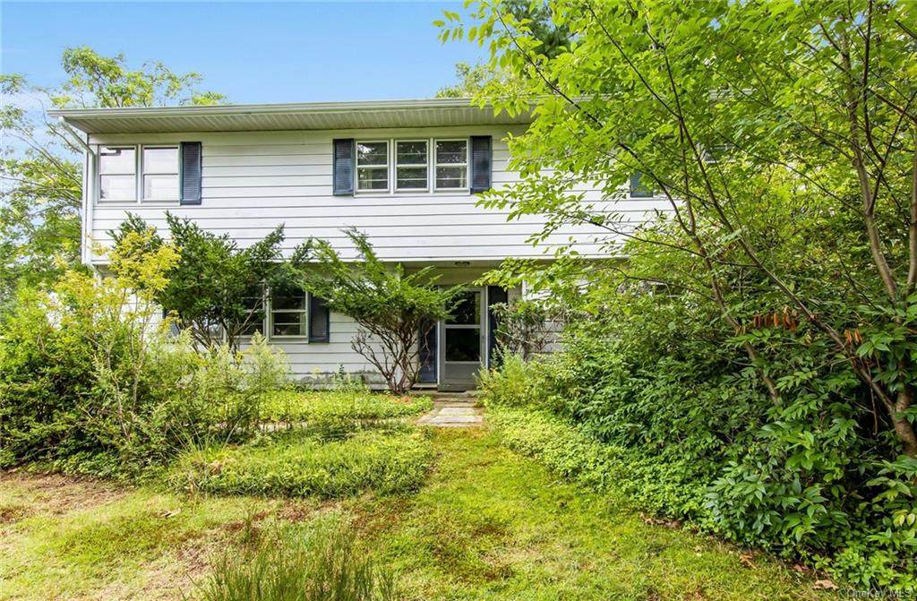135 Deerfield Lane - Photo 1