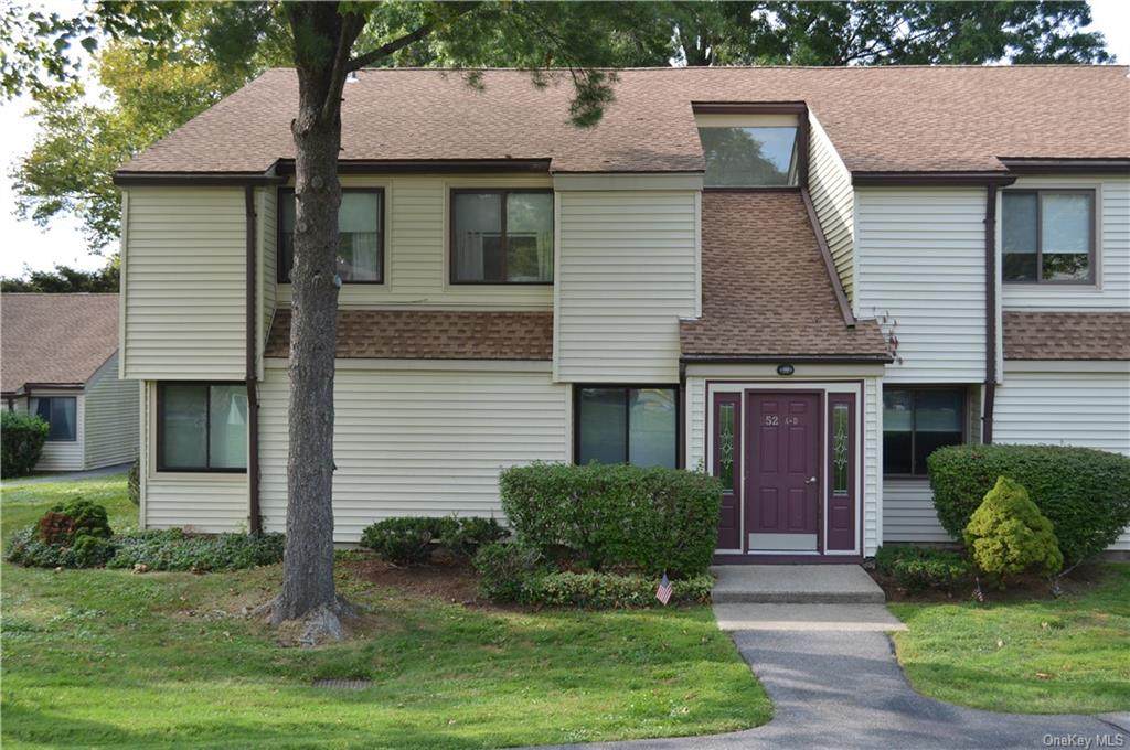 52 Jefferson Oval - Photo 1