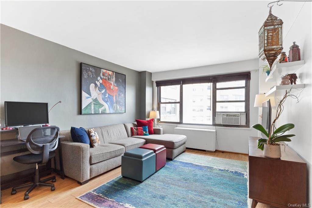 1020 Grand Concourse - Photo 1