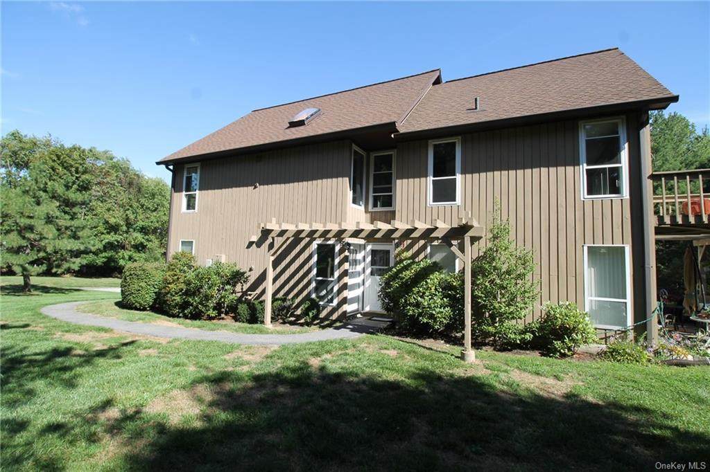 24 Brooke Hollow Lane - Photo 1